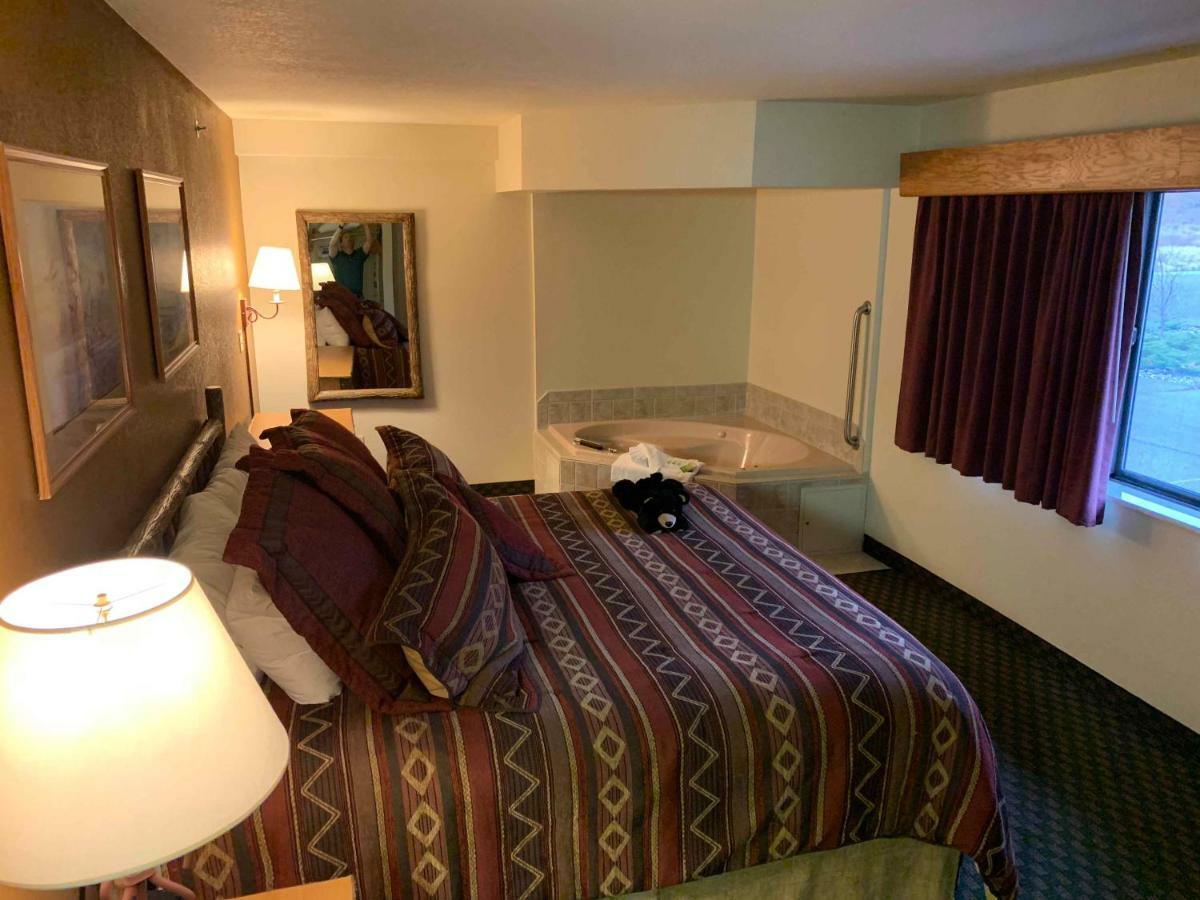 Americinn By Wyndham Cody Εξωτερικό φωτογραφία